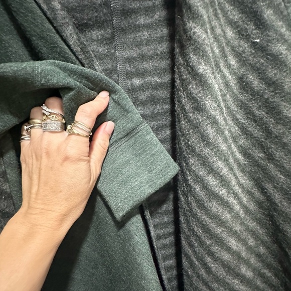 Anthropologie Boho Chic Green & Gray Striped Fringe Open Front Cardigan Sweater - Picture 5 of 7